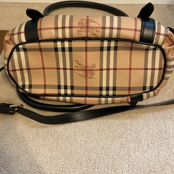 Burberry bag - Picture 7 of 7